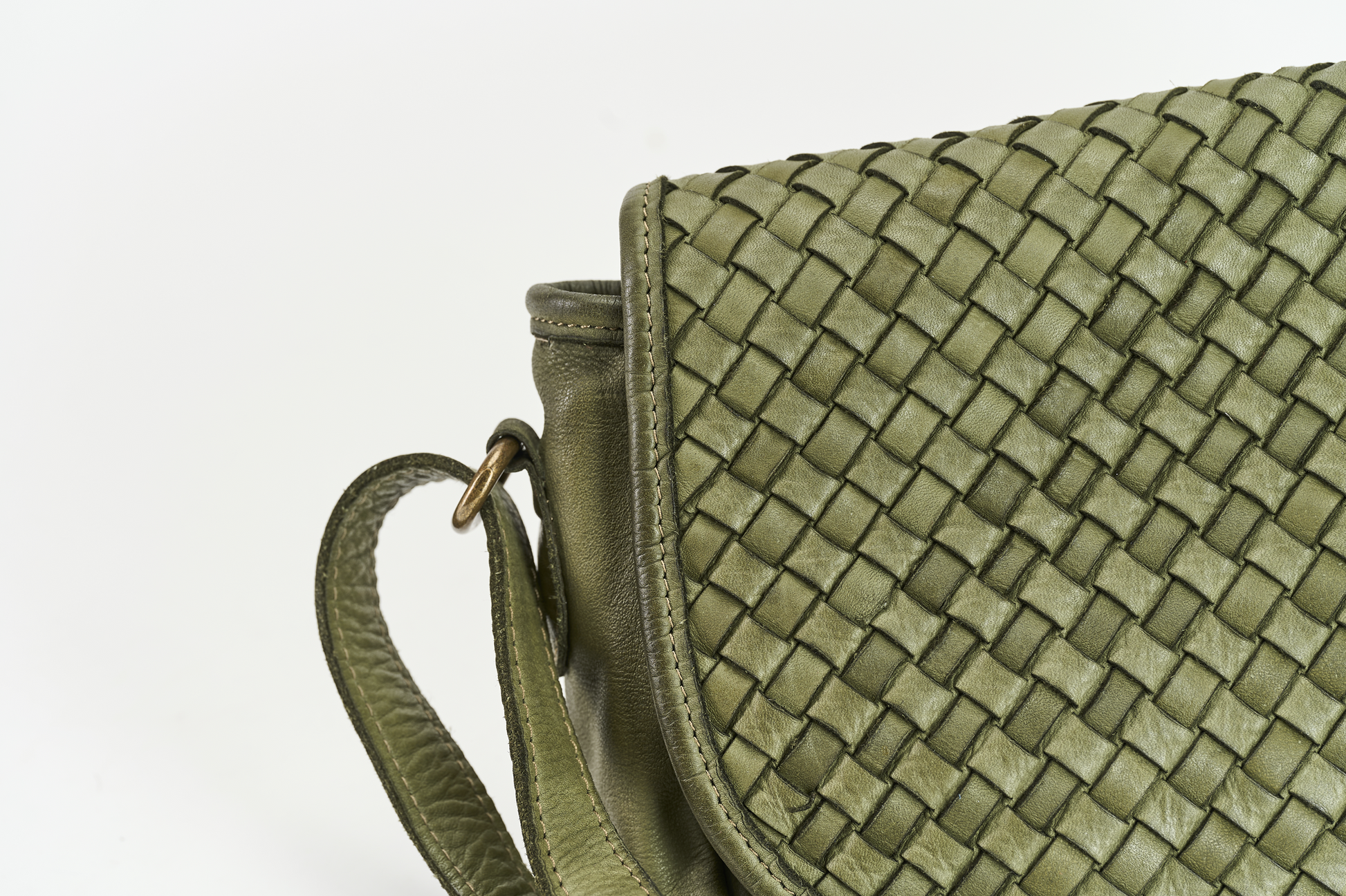 V031 SMALL Leather Bag