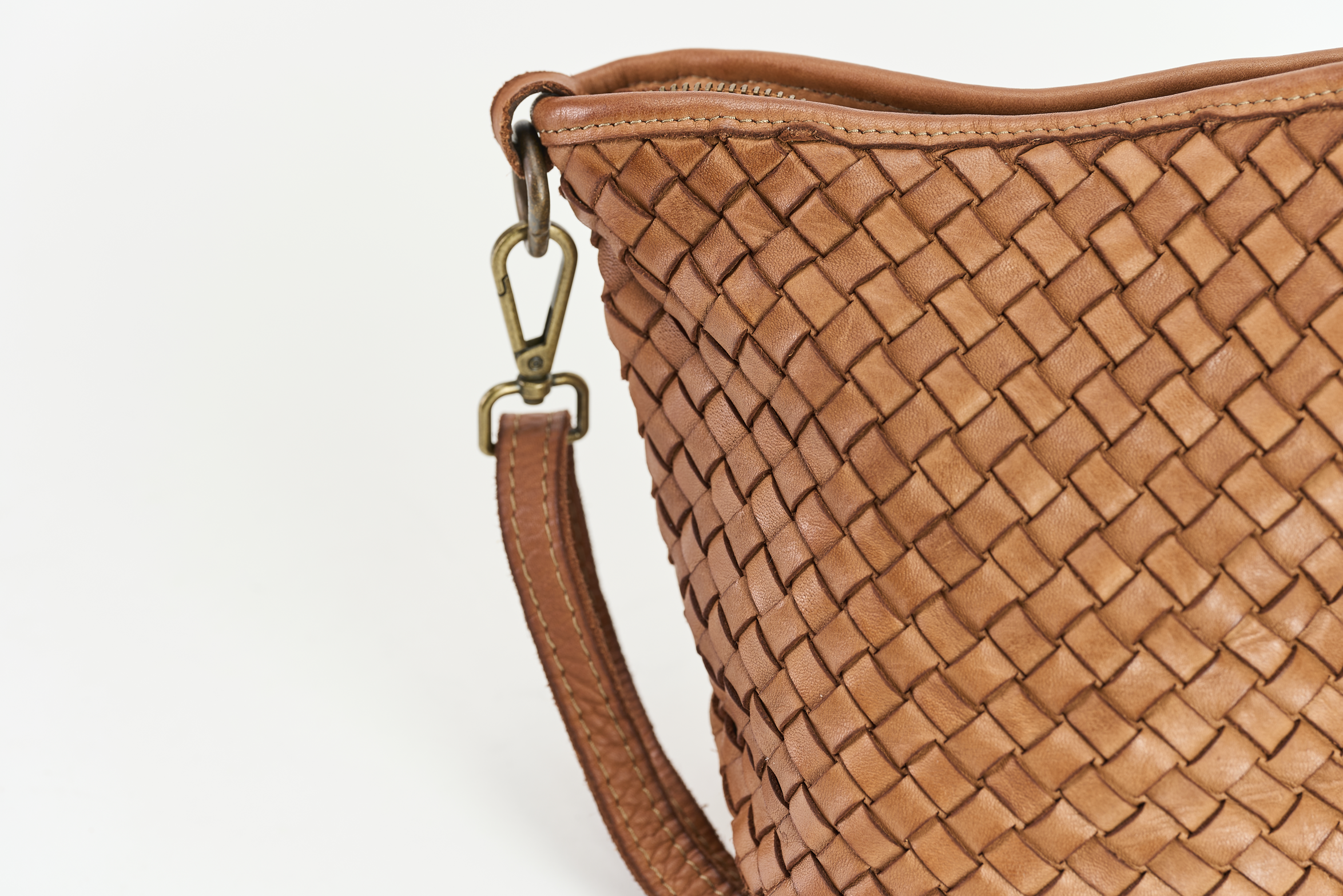 V031 SMALL Leather Bag