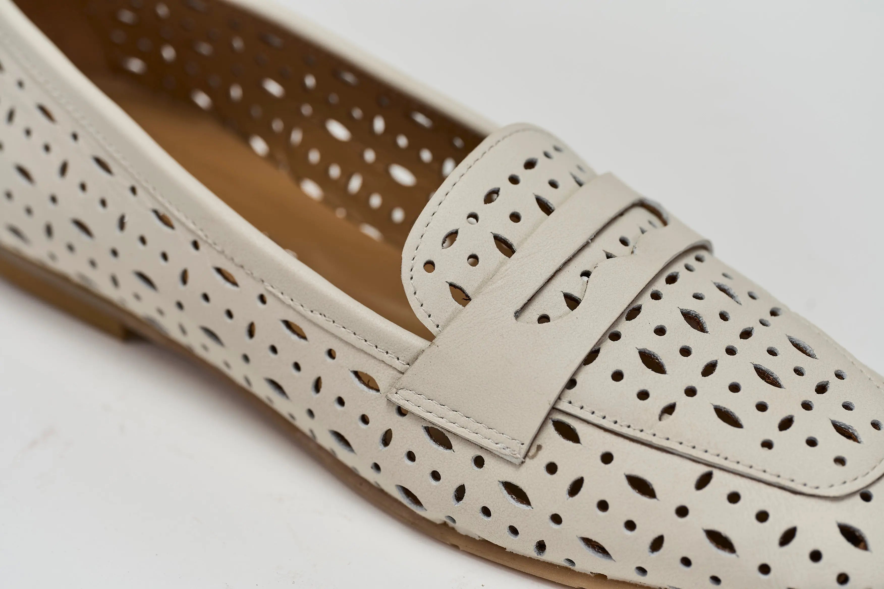 Ambra 11 Latte Barbera Biella - Scarpe Fatte a Mano