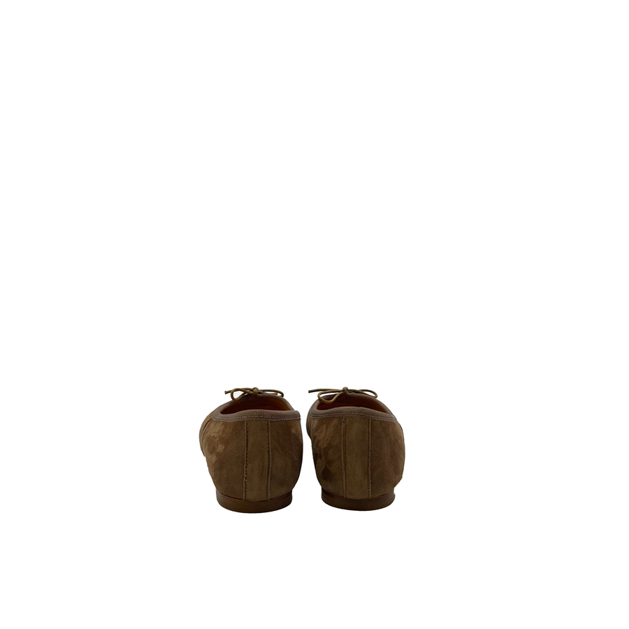 100 F Suede Safari