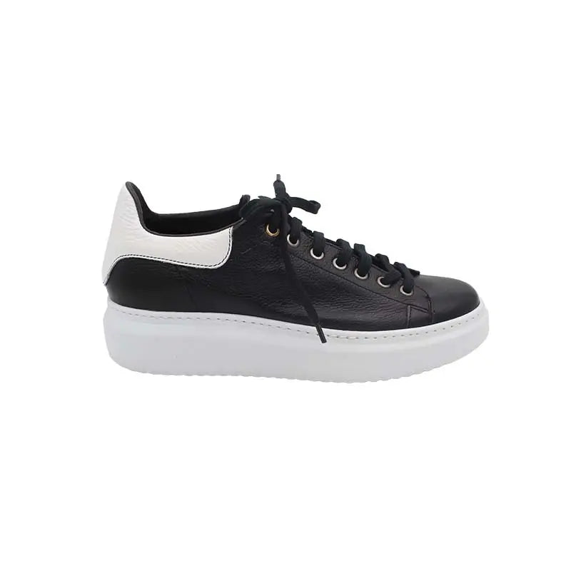 Sneaker 520 Black&White - Scarpe Biella | Barbera Sandro e Figli snc